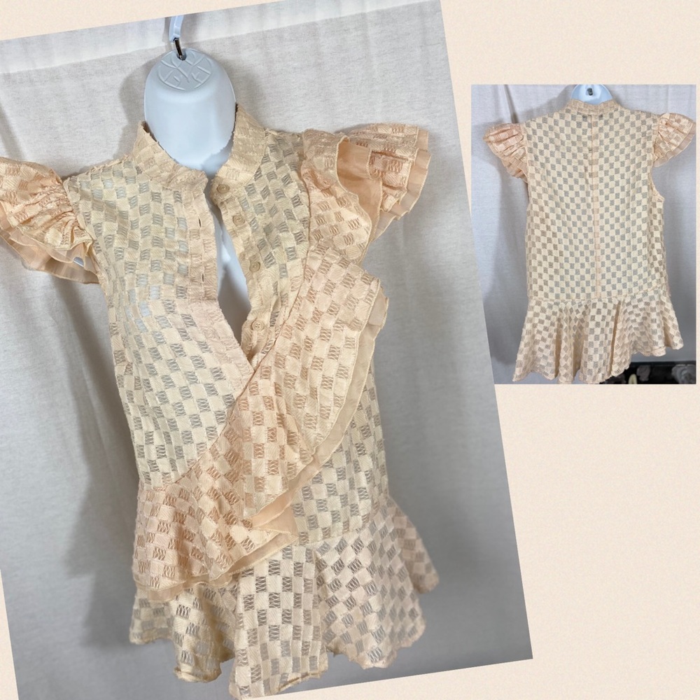 🆕 Nude Peach Fancy Top